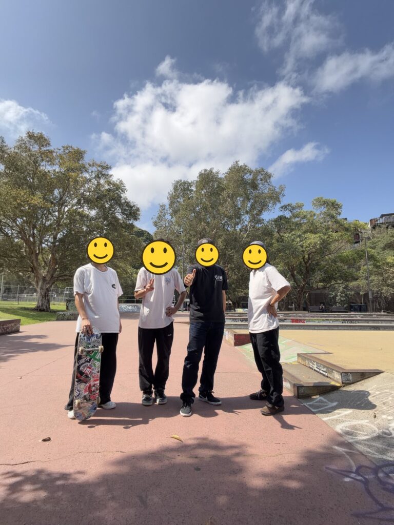 4人で。全員日本人